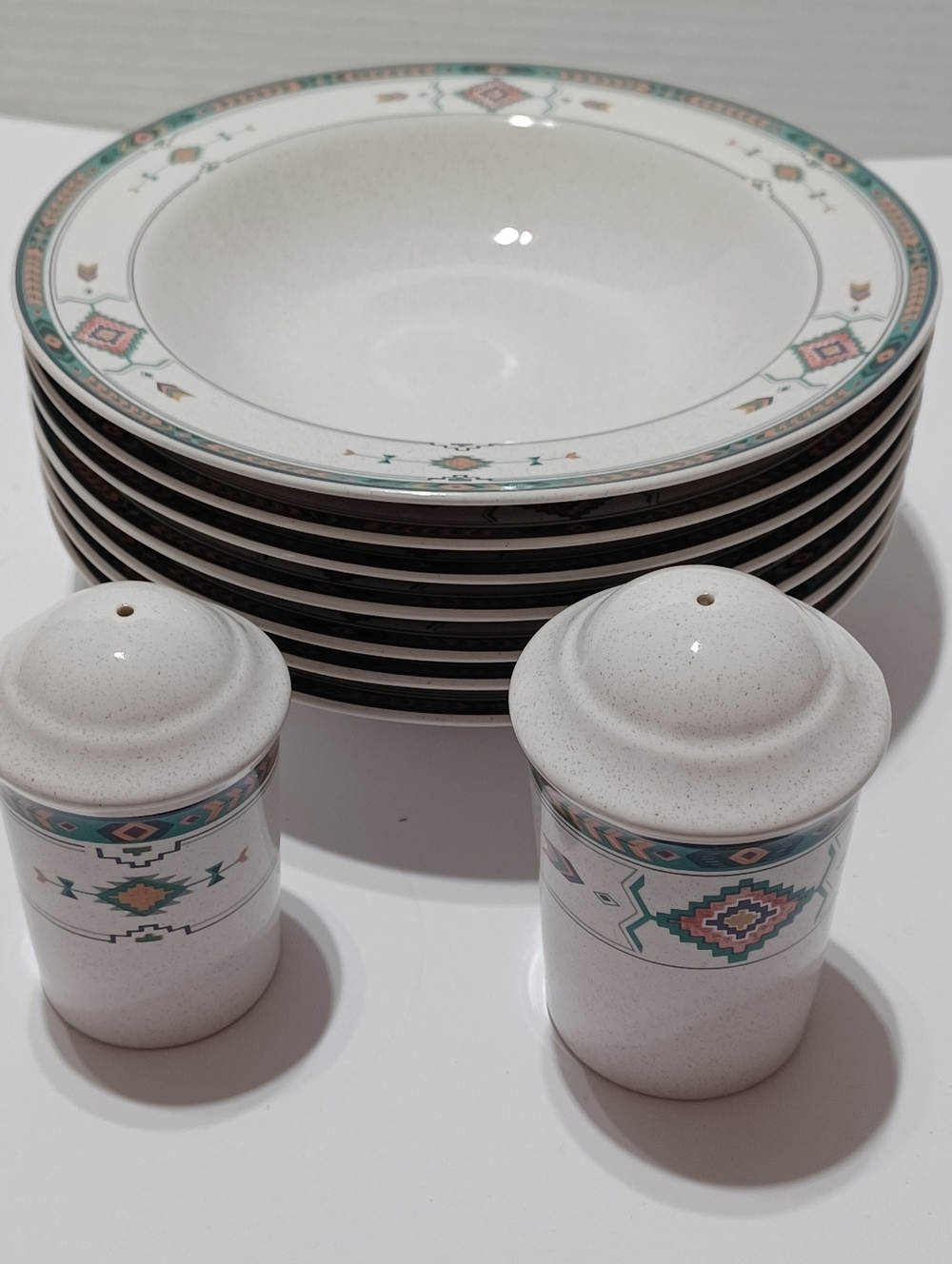 ADIRONDACK by Studio Nova 6 Pieces: 4 Rimmed Soup Bowls & Salt and Pepper Set